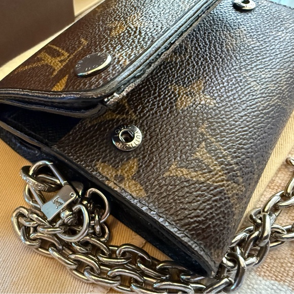 🔥AUTHENTIC LOUIS VUITTON BROWN TRI-FOLD CANVAS COMPACT WALLET W/SILVER CHAIN - Picture 9 of 16